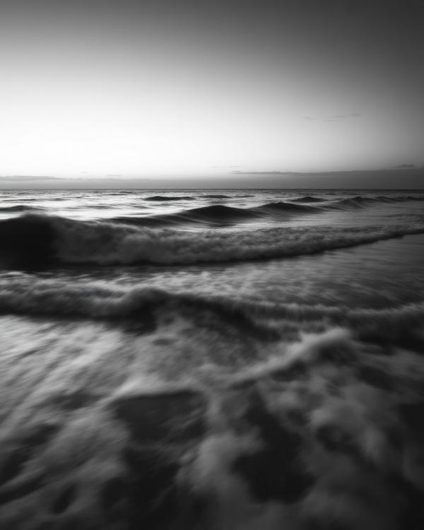 Drifting artwork — ocean photography